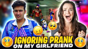 Ignoring My Girlfriend 😍 Her Angry Reaction 🤬😡 she cried - Garena free Fire