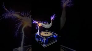 Garena Free Fire sent a tesla coil to my house for brother 🥰😊 #shorts #freefireshortstory