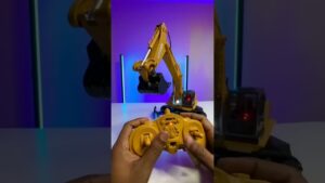 Garena Free Fire sent a JCB 7 to my house for brother 😊 #shorts #freefireshortstory